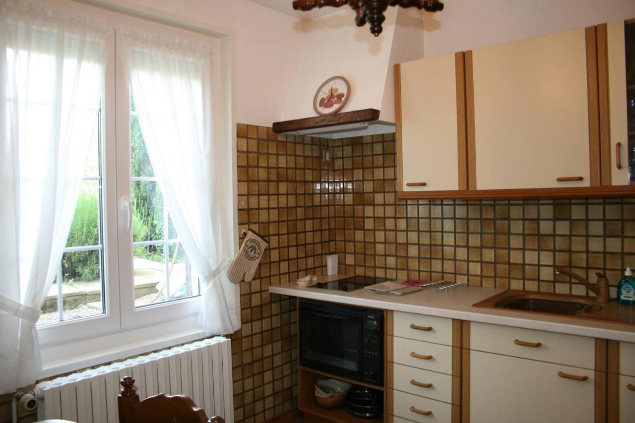 1 Bedroom House 20Min Walk To Centre In Tournus Exterior foto